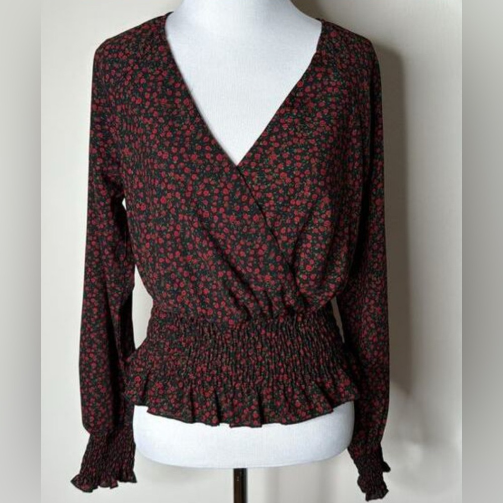 3 for $15 🦋🦋 BP Nordstrom red tango rose print Smocked Waist V-Neck Blouse NWT